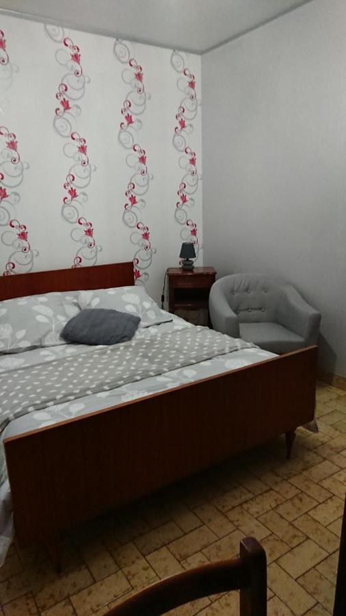 Oldani Apartment Antran Bagian luar foto